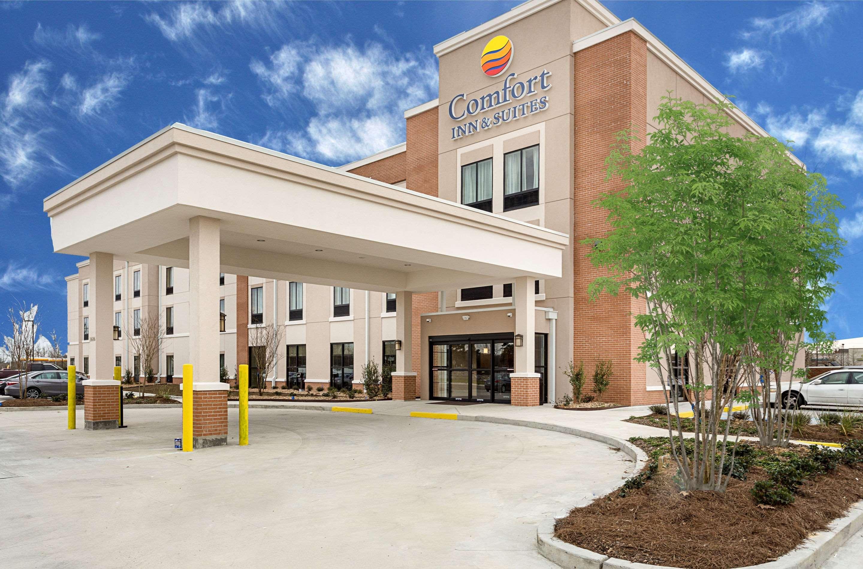 Comfort Inn & Suites Zachary Exterior photo